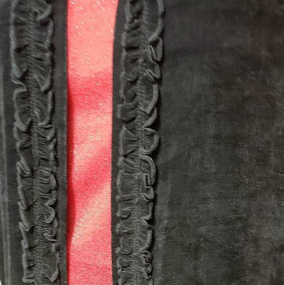 SOFTWEAR | Woman's 2 Pc Set (Suit) - Picture 6 of 11